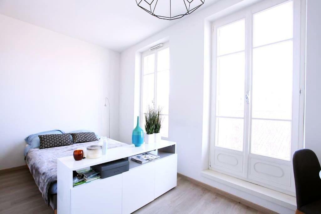 Grand Studio Au Pied Du Panier Marselha Exterior foto